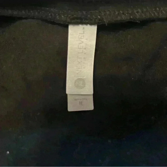 Next Level brand muscle style sleeveless cotton shirt size medium - Picture 9 of 9